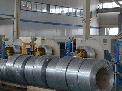 鋁管生產(chǎn)現(xiàn)場(chǎng)-管材收卷